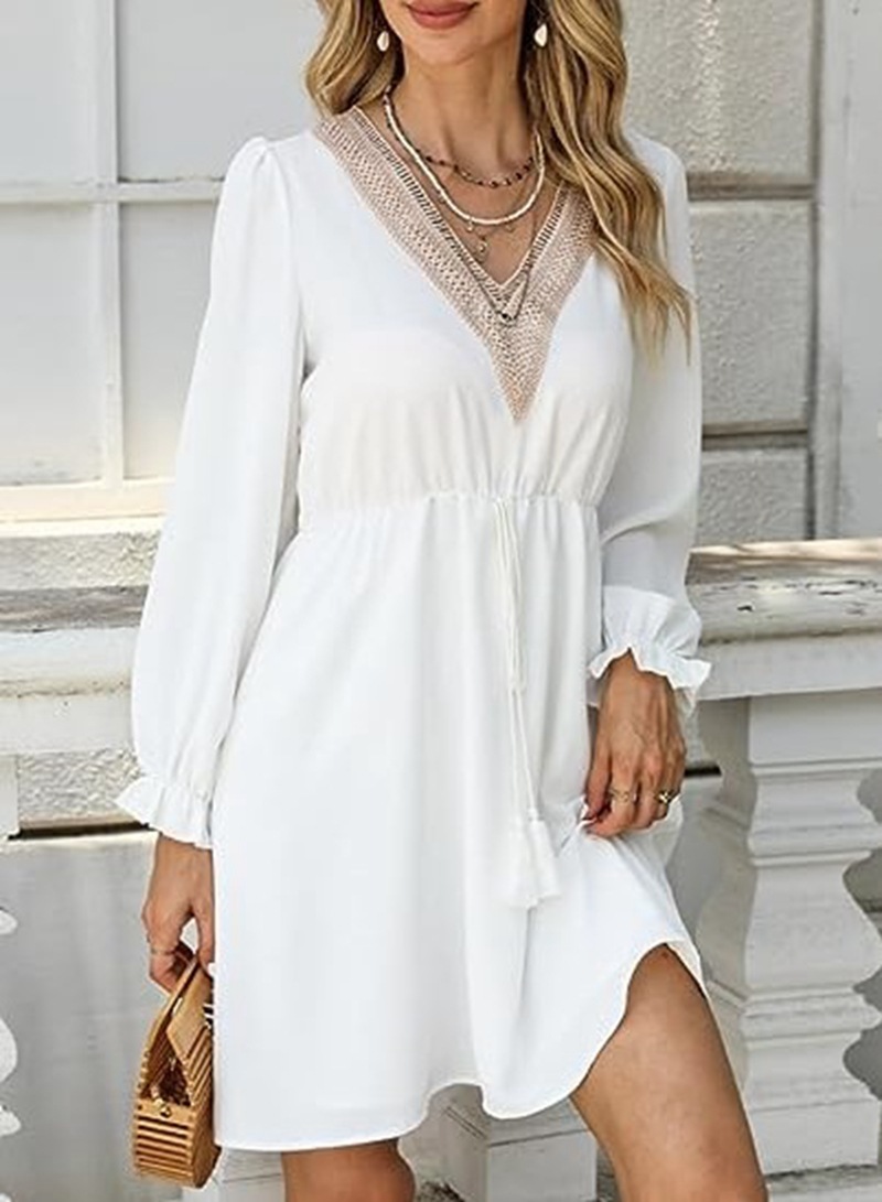 Solid Color Long Sleeve Lace V-neck Tight Waist Dress - Image 3